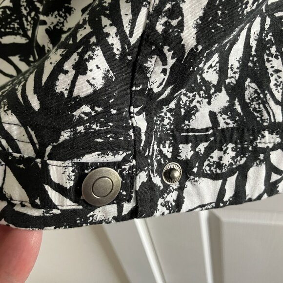 Christopher & Banks Womens Size 3XL Full Snap Front Shacket Floral. - Picture 12 of 14